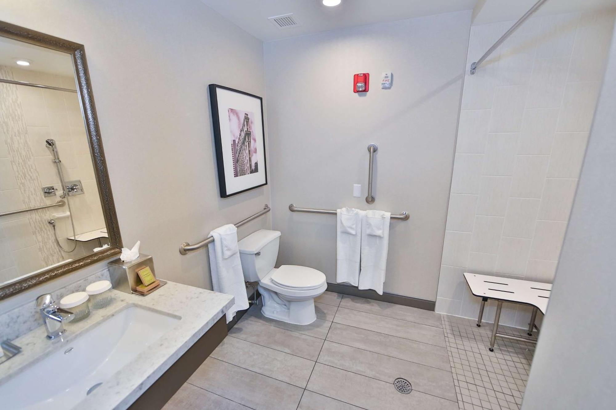 Doubletree By Hilton Atlanta Alpharetta-Windward Hotel Buitenkant foto